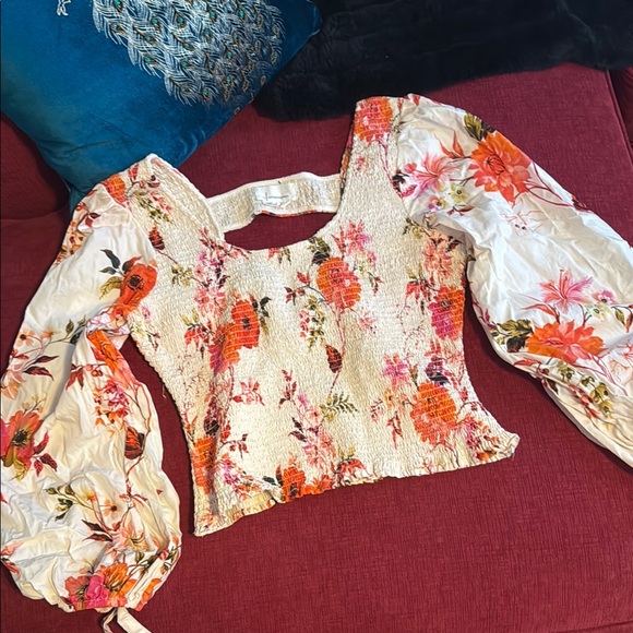 Floral Smocked Top with Puff Sleeves - Picture 3 of 5